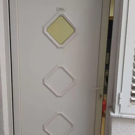 In Mit Terrasse By Interhome