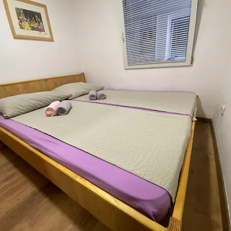 In Mit Terrasse By Interhome *