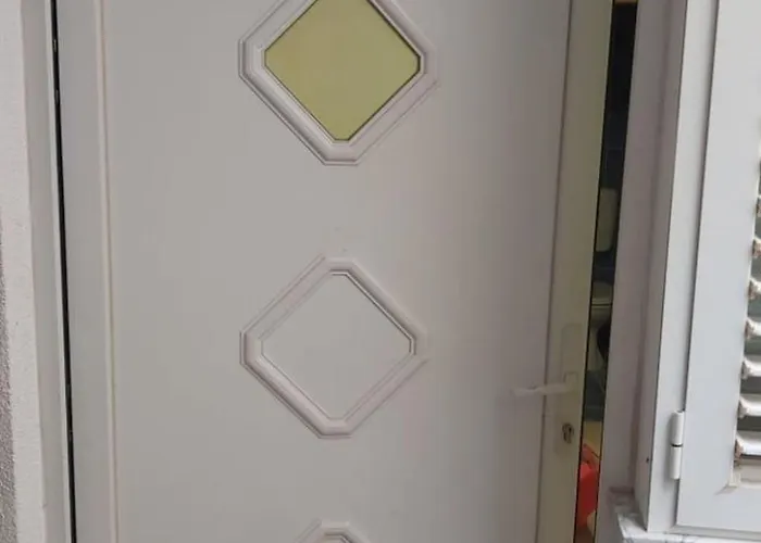 In Mit Terrasse By Interhome