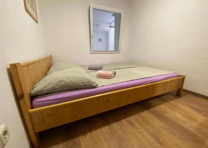 In Mit Terrasse By Interhome דירה וודיצה