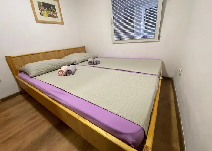 In Mit Terrasse By Interhome *