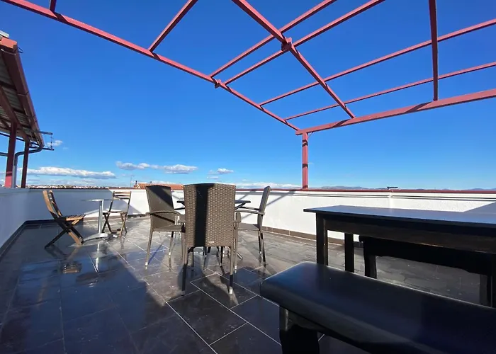 In Mit Terrasse By Interhome וודיצה