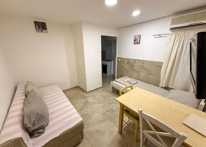 Apartman In Mit Terrasse By Interhome