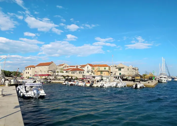 In Mit Terrasse By Interhome דירה